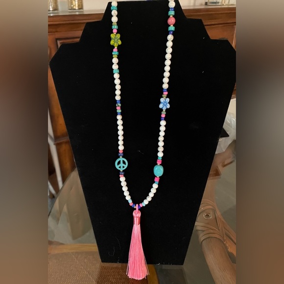 Beaded necklace with tassel - Picture 1 of 1